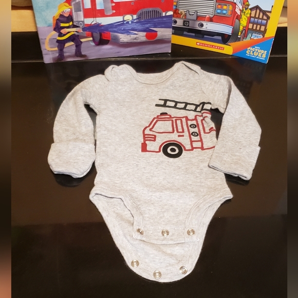 🎄Fire Captain Firetrucks Onesies with Pop-Up Books Bundle🎄 - Picture 5 of 9